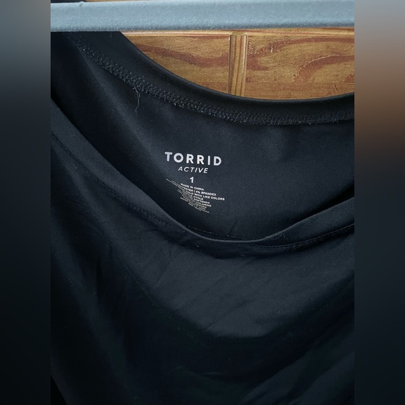 Torrid Off-the-Shoulder Black Active Wear Top - Picture 3 of 3